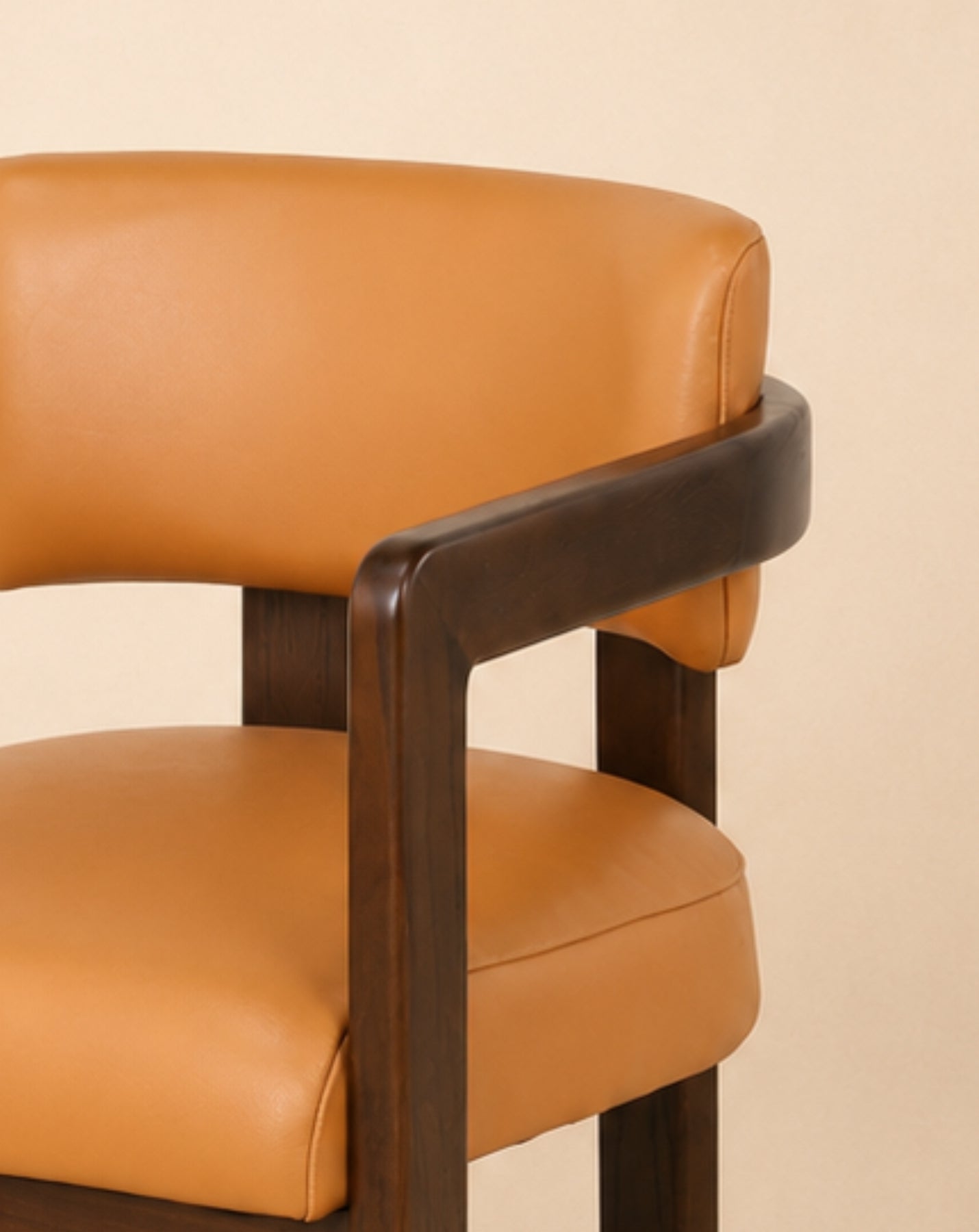 Mini amber lounge chair