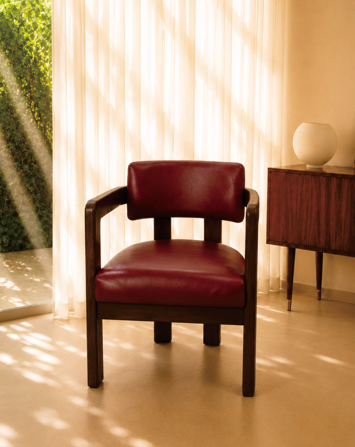 Mini amber lounge chair