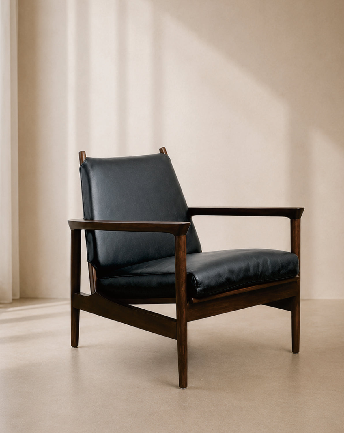Vincent lounge armchair