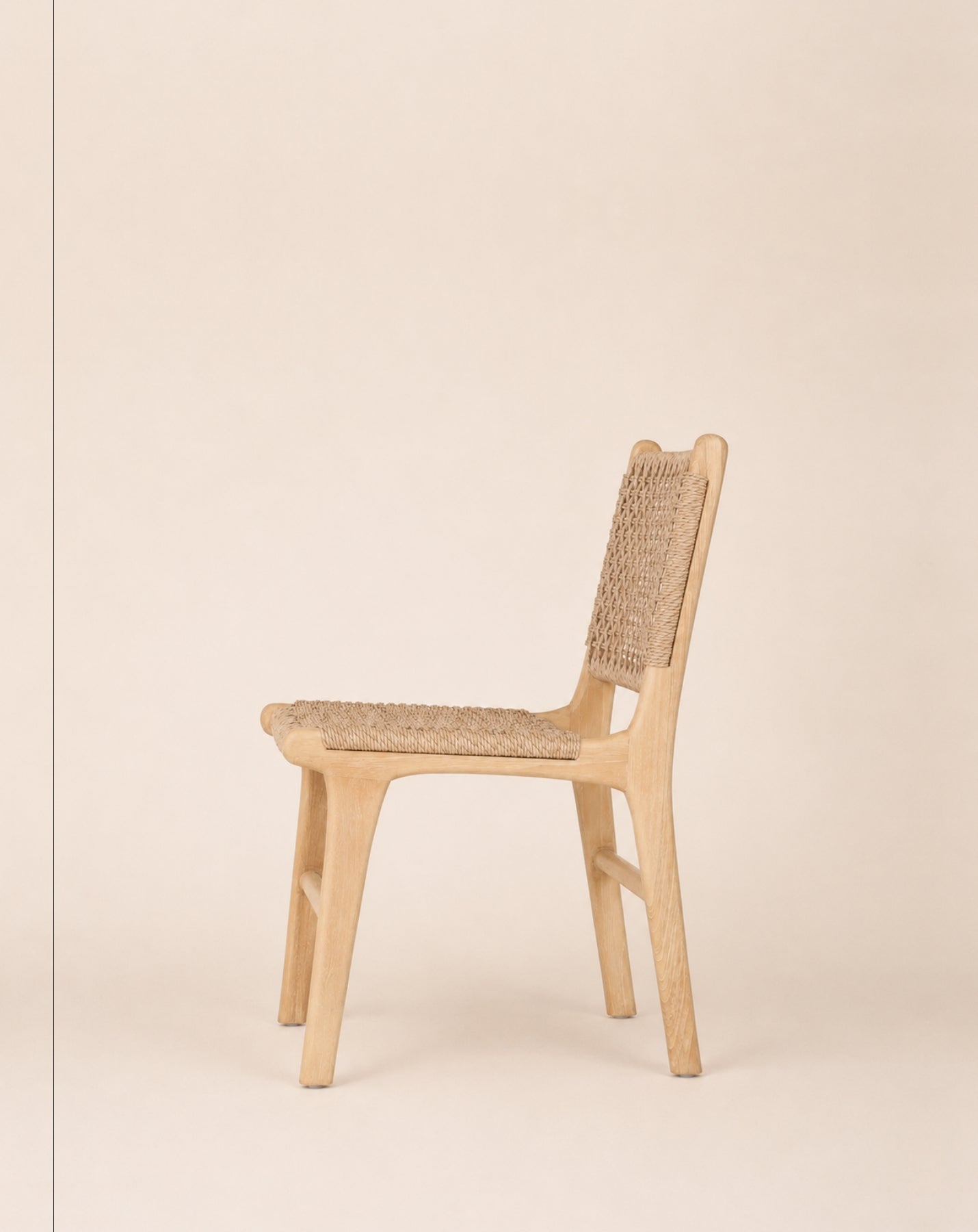 LONDON DINING CHAIR WITH SYNTHETIC TWISTED