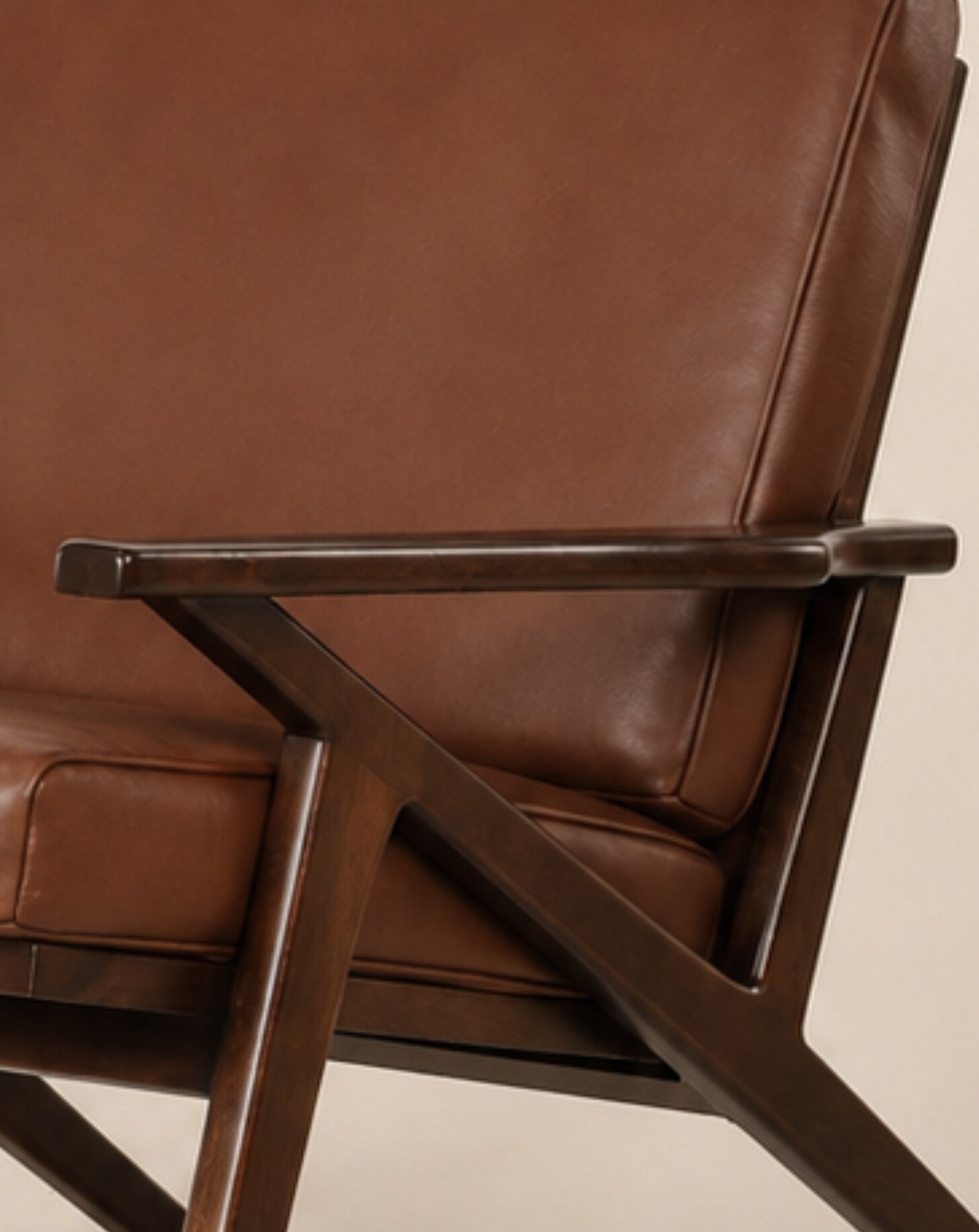Harry Lounge armchair