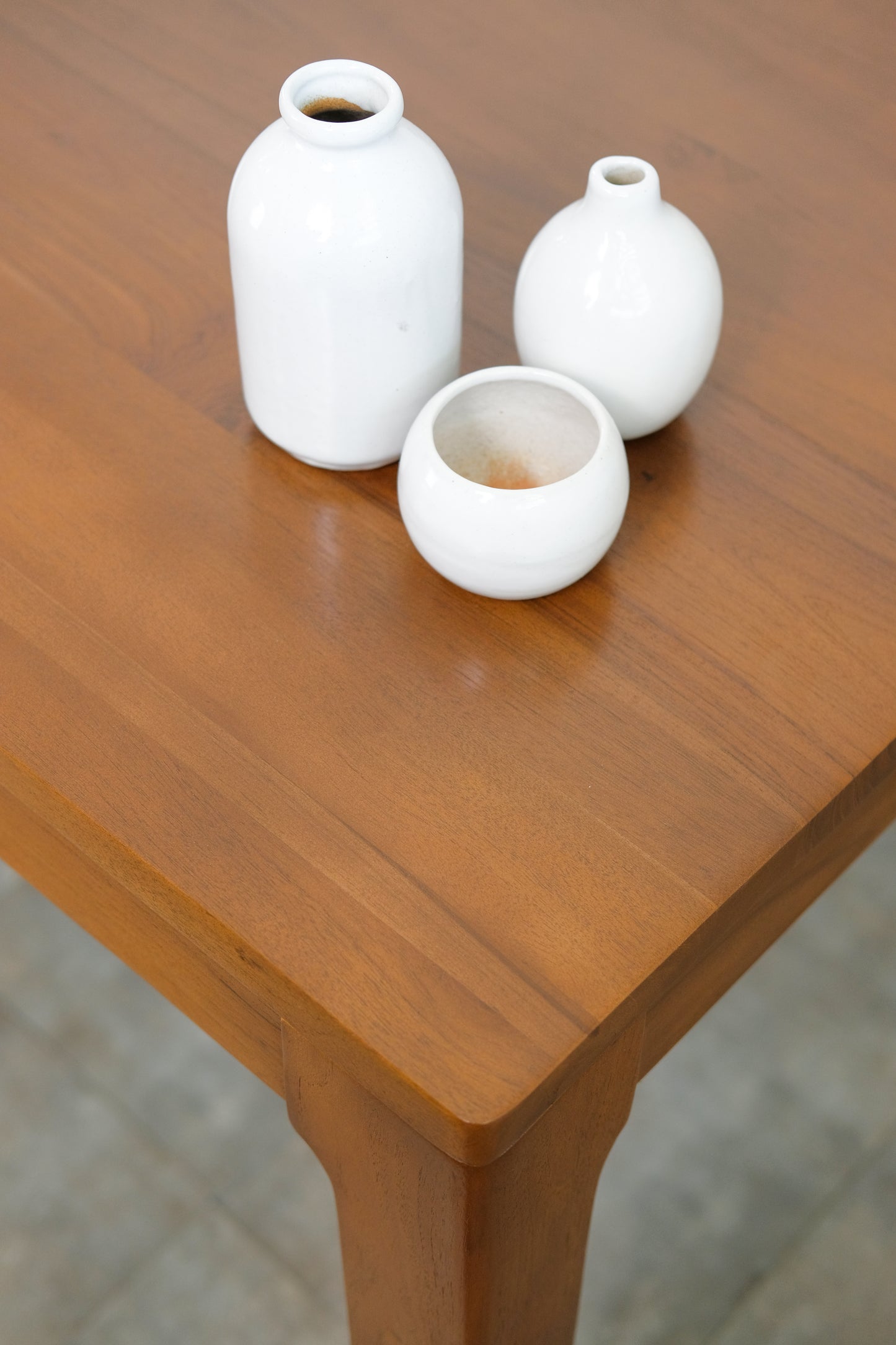 Levy Dining Table 160 (Tea Brown)