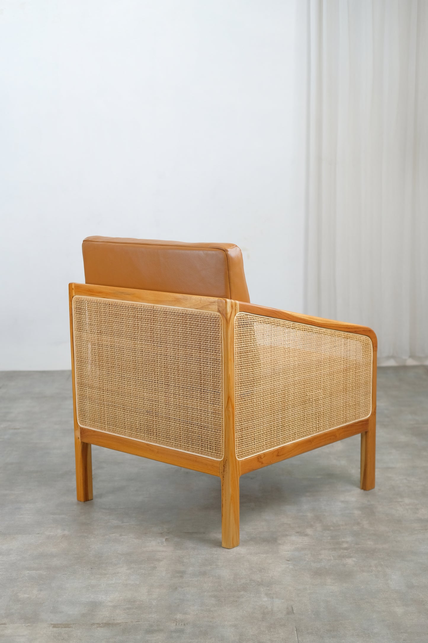 Leland Lounge armchair