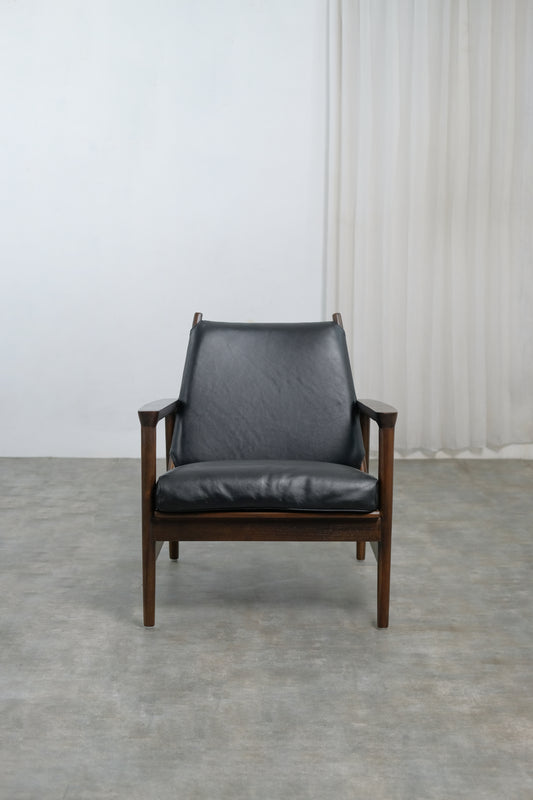 Vincent lounge armchair