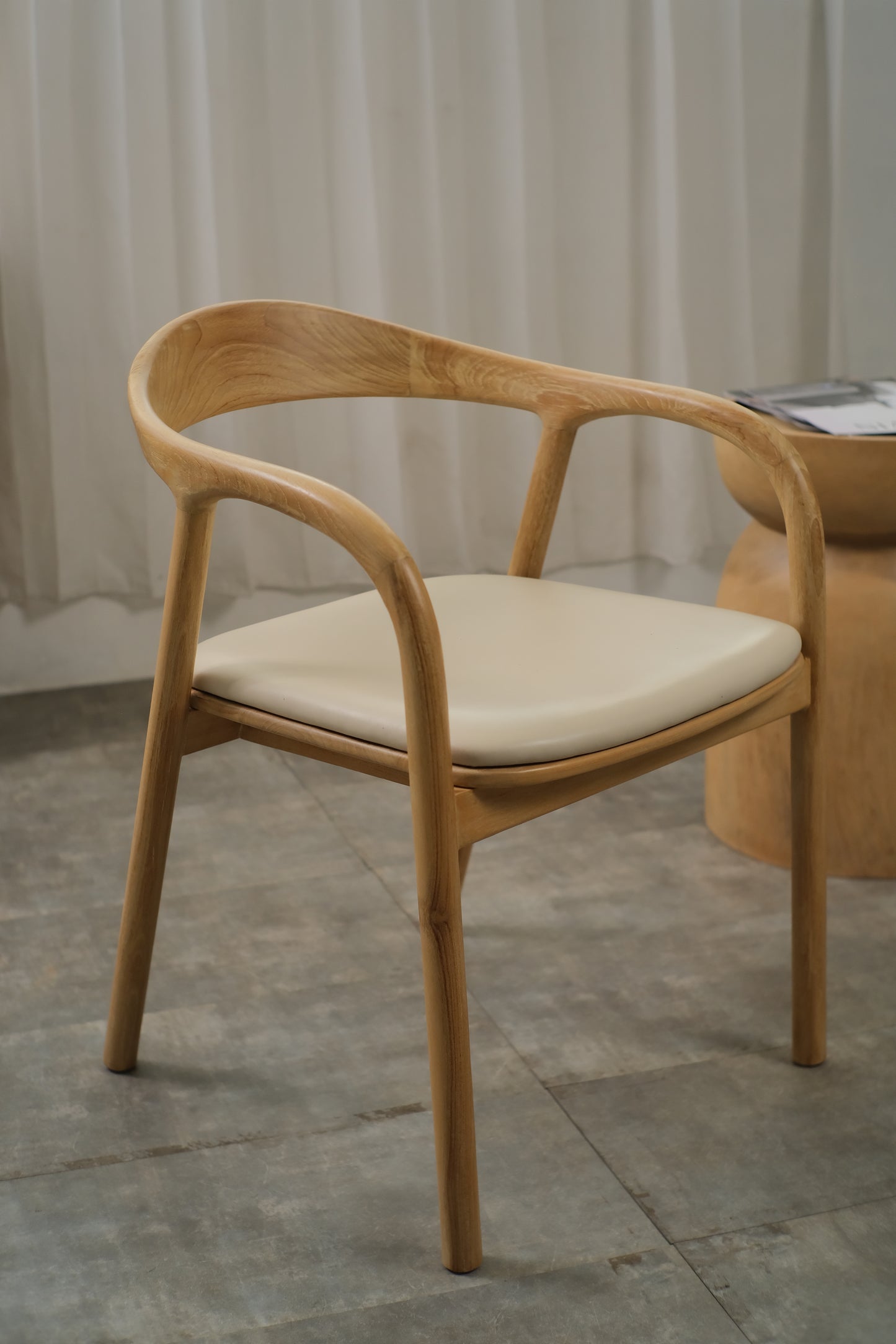 Baron armchair