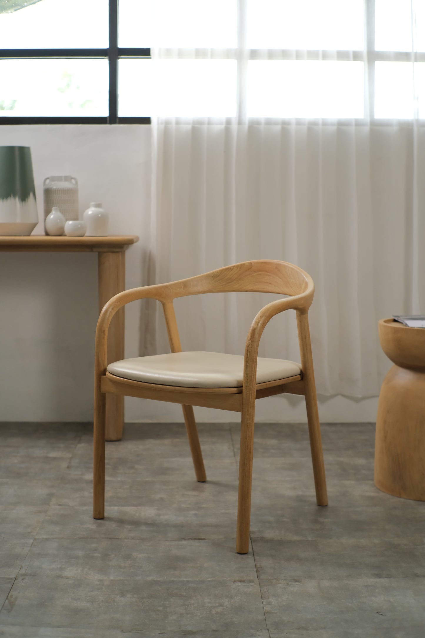 Baron armchair
