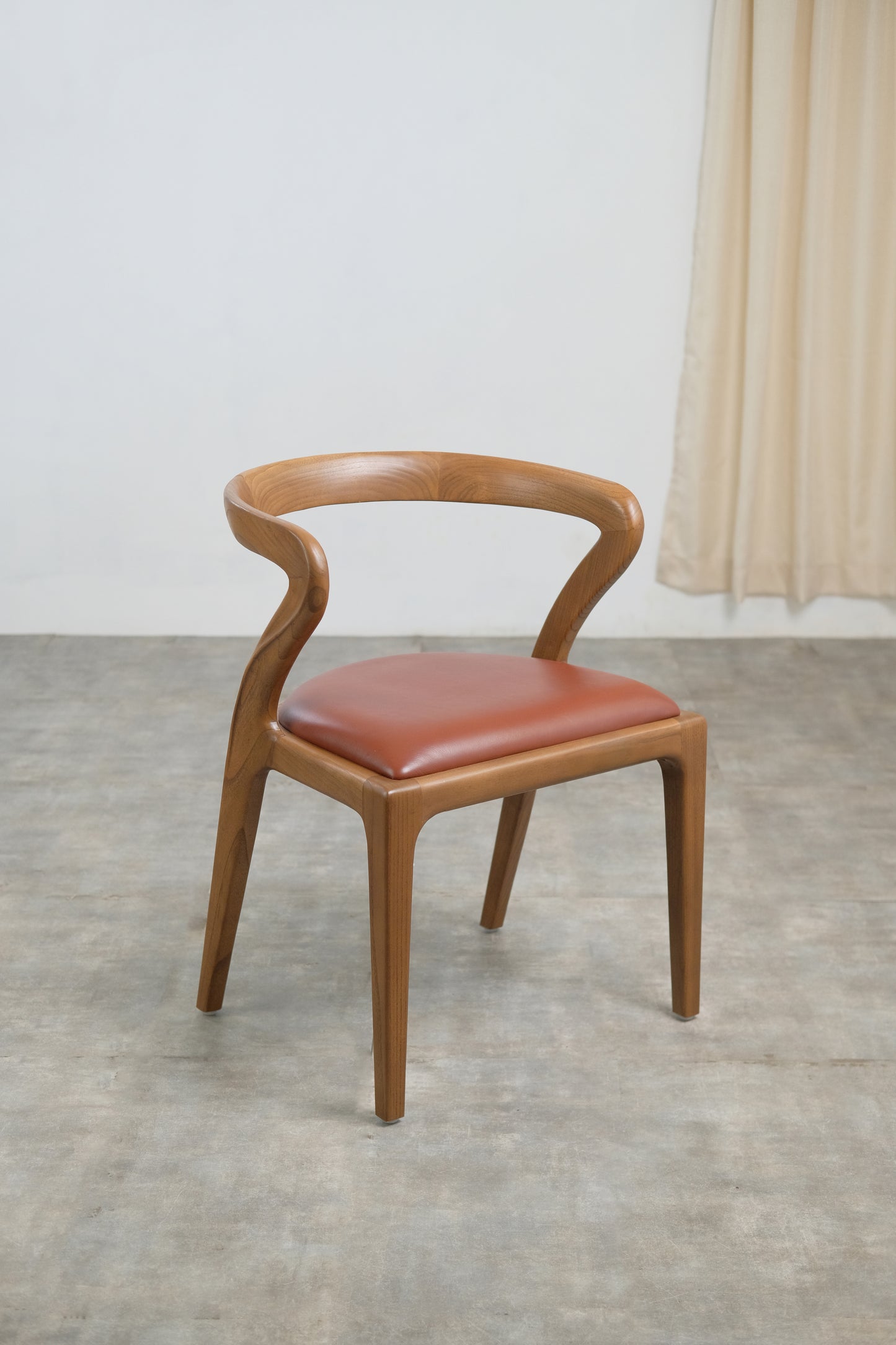 Solar Dining Chair leather