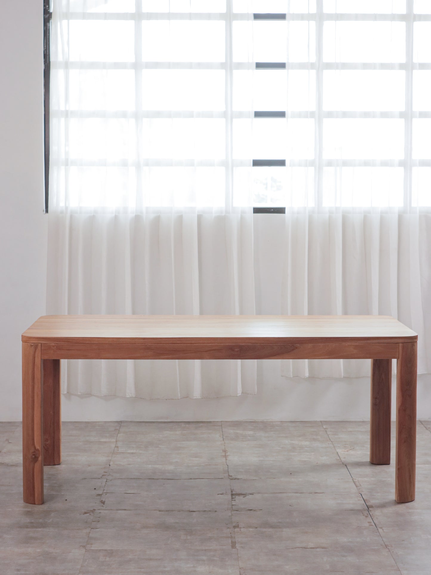 Radius Dining Table 180