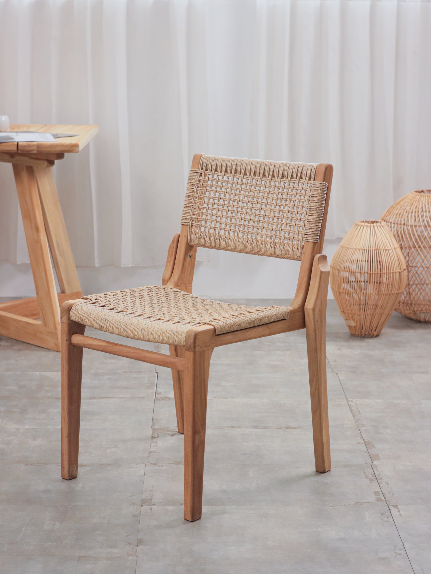 Pino Stacking Chair