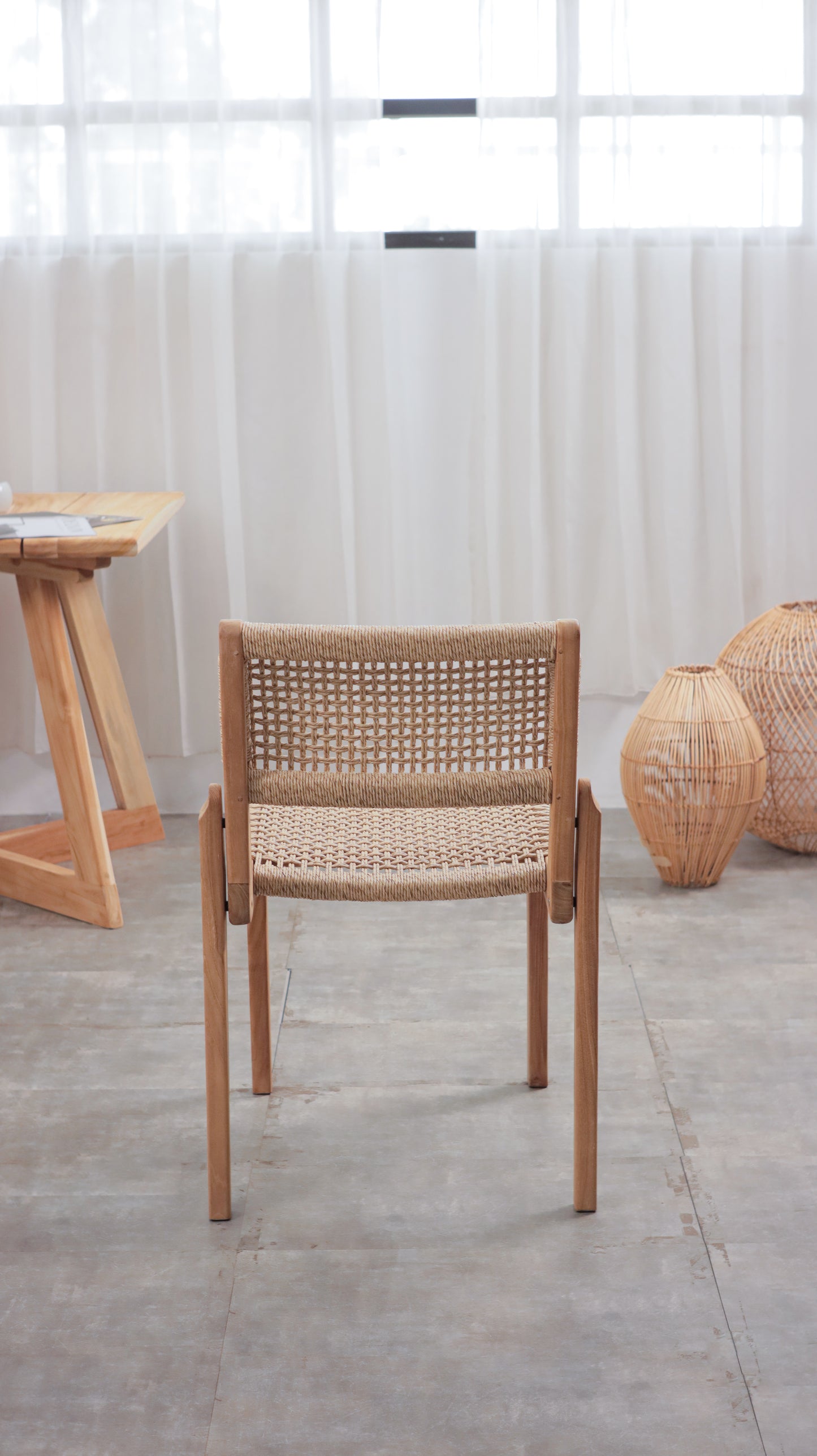 Pino Stacking Chair