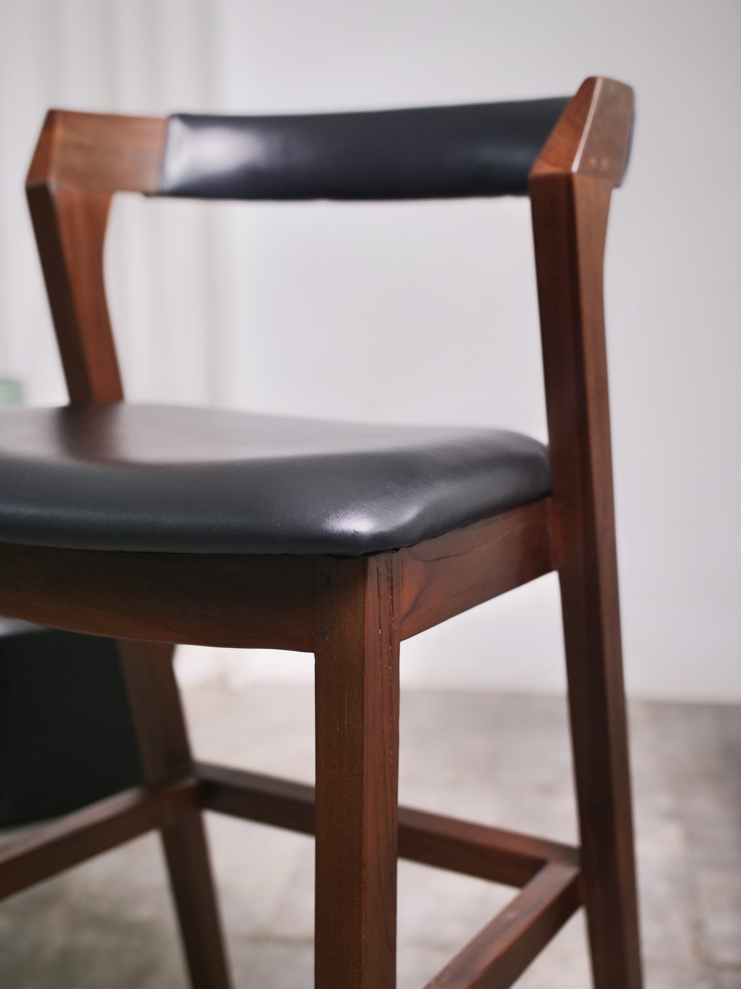 Madrid Barchair